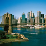 ニューヨークのマンハッタンとブルックリン橋