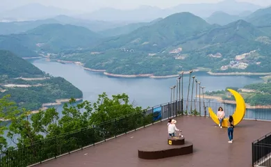 清風湖畔ケーブルカー