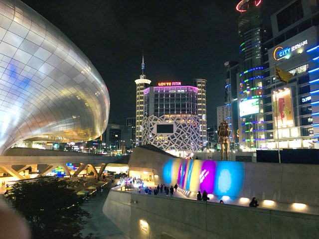 東大門の夜景