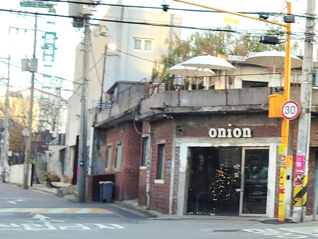 聖水の街並み