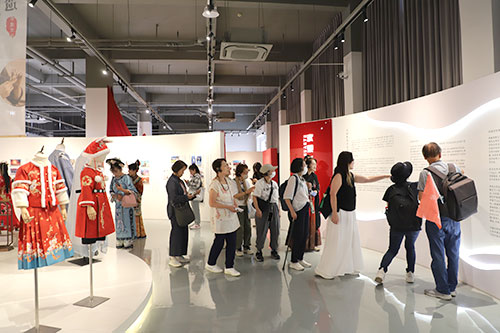 歓娯影視文化博物館